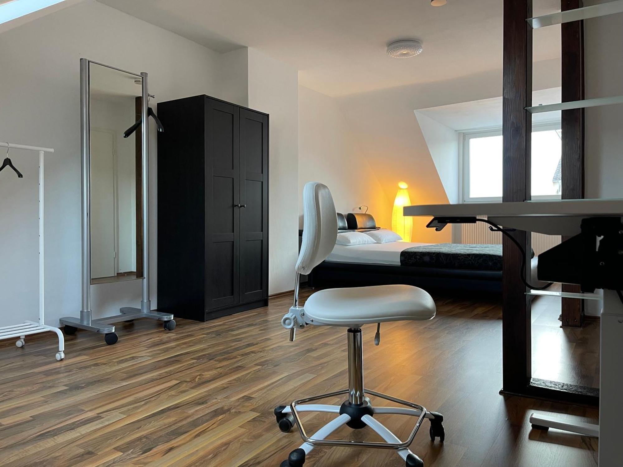 Geraeumige 3-Zimmer-Ferienwohnung Im Herzen Von Kassel Kültér fotó