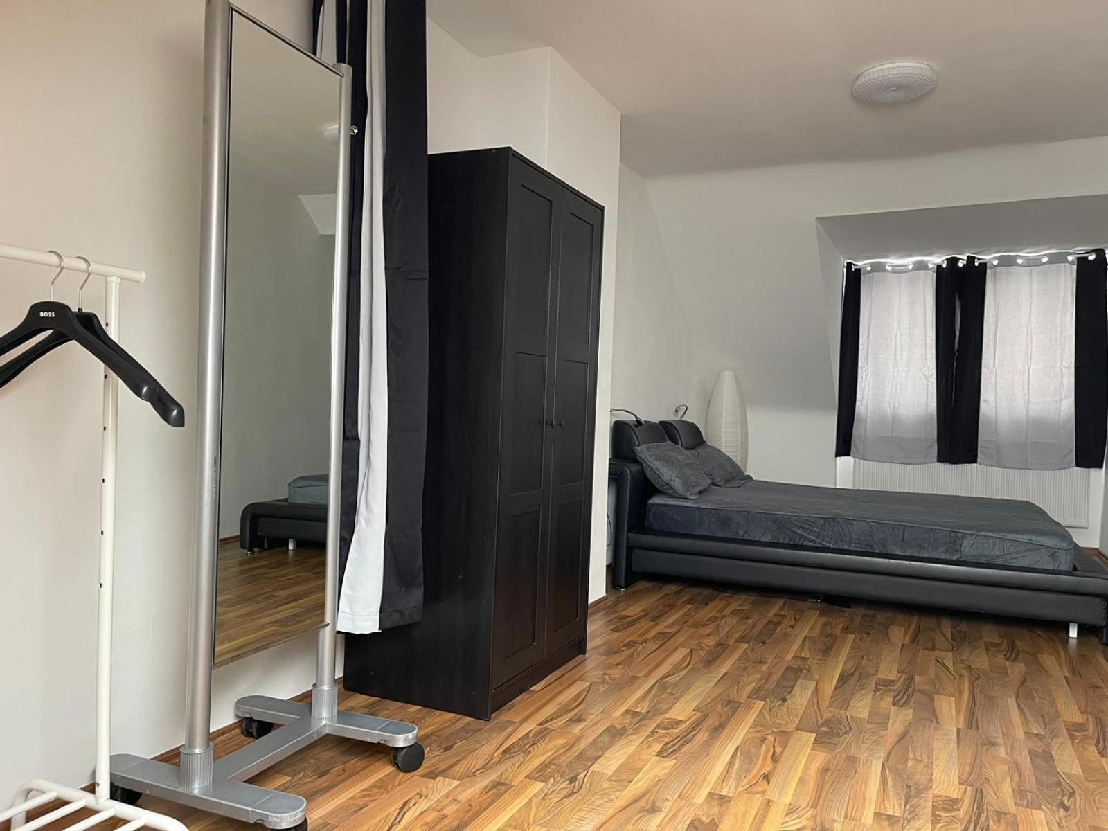Geraeumige 3-Zimmer-Ferienwohnung Im Herzen Von Kassel Kültér fotó