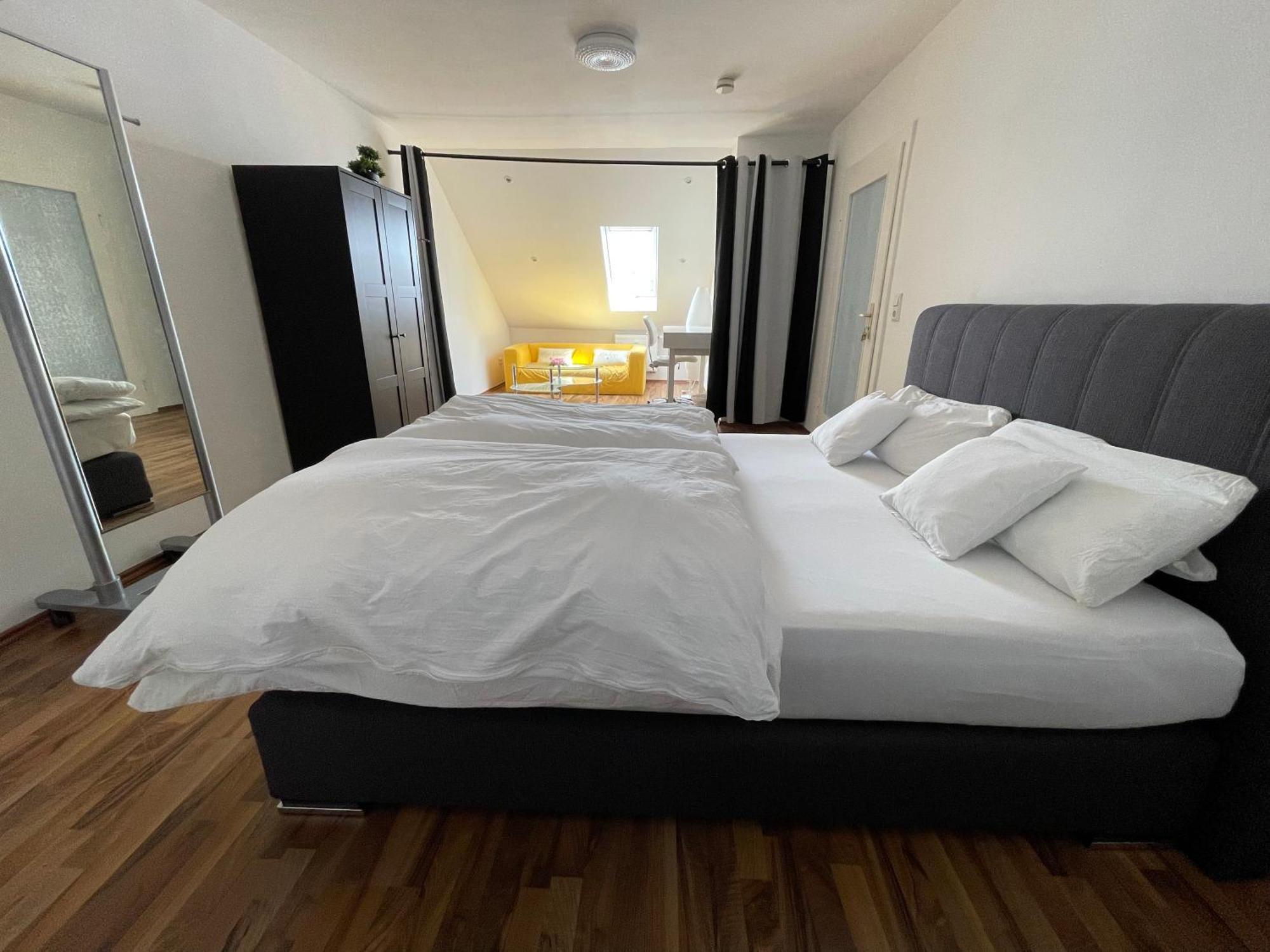 Geraeumige 3-Zimmer-Ferienwohnung Im Herzen Von Kassel Kültér fotó