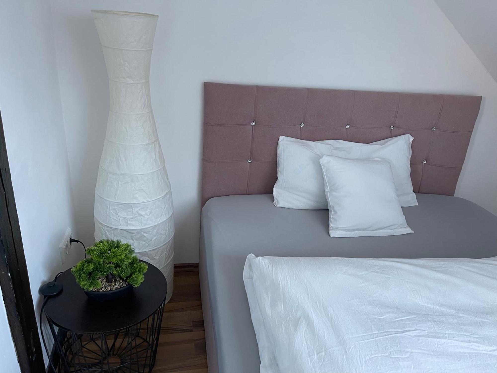 Geraeumige 3-Zimmer-Ferienwohnung Im Herzen Von Kassel Kültér fotó